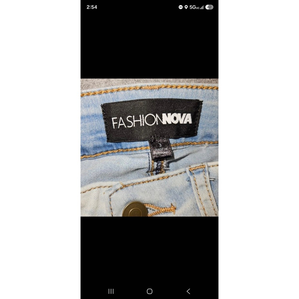 Fashion Nova Womens Skinny Jeans Light Wash Denim Low Rise Stretch Size 3 - Picture 9 of 12